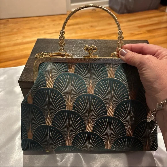 Source Unknown Gold and Black Art Deco Clutch - Picture 13 of 13